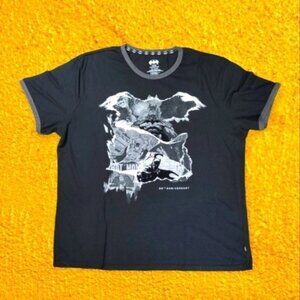 DC Trademarked Batman 80th Anniversary Graphic Print T-Shirt  Size XL